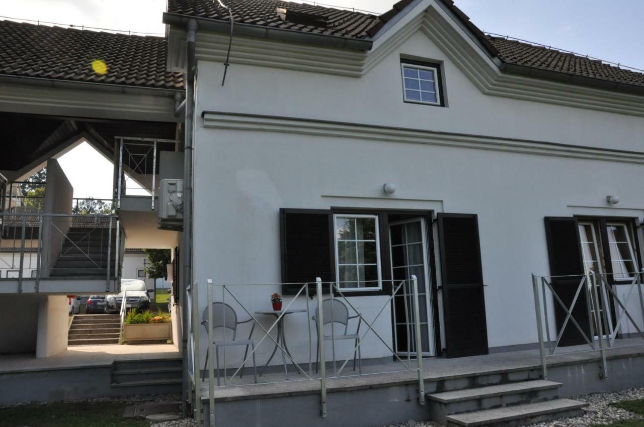 Vas Lipa 7 -30 Apartamento Podčetrtek Exterior foto